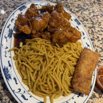 Lee's golden Buddha Restaurant - General Zuo's Chicken w/ Lomein ( Lunch) - Chinese Near Me - Oakwood, Georgia Lee's golden Buddha Restaurant - General Zuo's Chicken w/ Lomein ( Lunch) - Chinese Near Me - Oakwood, Georgia