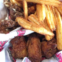 St. Louis Bar & Grill - Garpar & honey garlic