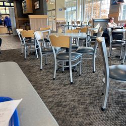 Culver's - Clean dinning room