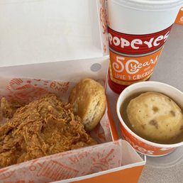 Two piece and mash potatoes