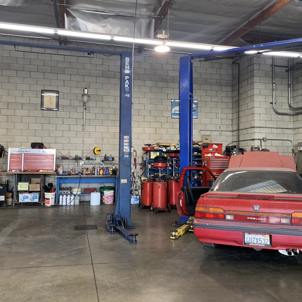 Honcura - Stanley working on my Prelude! - Auto Repair Near Me - Glendale, California Honcura - Stanley working on my Prelude! - Auto Repair Near Me - Glendale, California