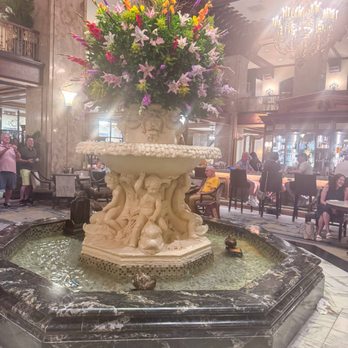 The Peabody Memphis - The famous Peabody Hotel - Lobby & Ducks - Hotels Near Me - Memphis, Tennessee The Peabody Memphis - The famous Peabody Hotel - Lobby & Ducks - Hotels Near Me - Memphis, Tennessee