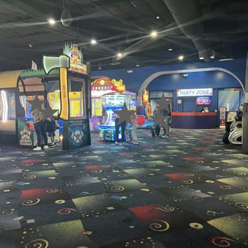 Boomers Irvine - Amusement Parks Near Me - Irvine, California