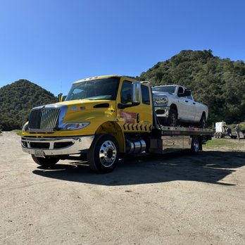 Hernandez Towing Service - Towing Near Me - Salinas, California Hernandez Towing Service - Towing Near Me - Salinas, California