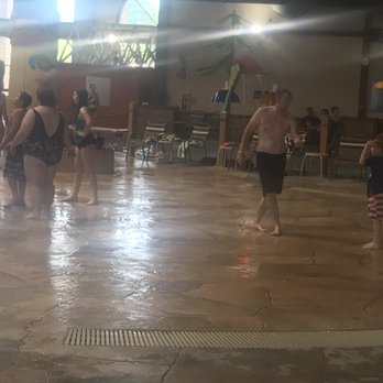 Great Wolf Lodge - Water park area - Resorts Near Me - Traverse City, Michigan