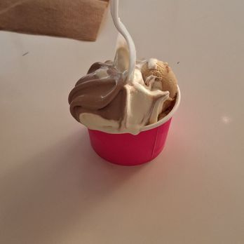 Cookie Dough Dreams - Desserts Near Me - Burbank, California Cookie Dough Dreams - Desserts Near Me - Burbank, California