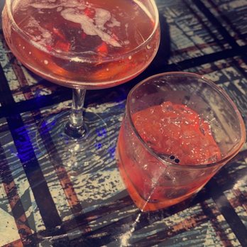 Red Bottle Bar - Olf fashioned, manhattan - Cocktail Bars Near Me - Elmwood Park, Illinois