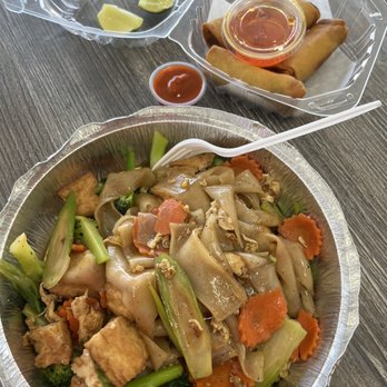 IB Thai - Pad See Ew and Vegetable Egg Rolls - Thai Near Me - Imperial Beach, California IB Thai - Pad See Ew and Vegetable Egg Rolls - Thai Near Me - Imperial Beach, California