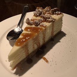 Caramel Pecan Cheesecake