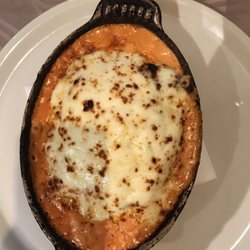 Lasagna. It was still bubbling when it arrived at the table. Delicious!
