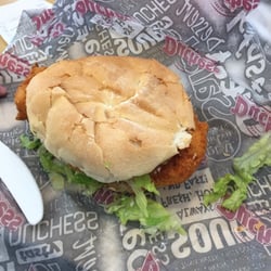 Crispy chicken sandwich
