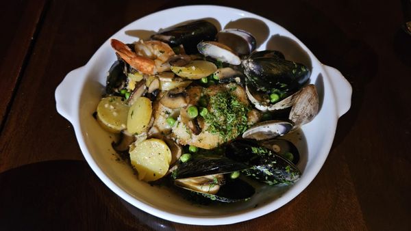 Les Faux Bourgeois by null