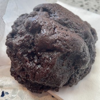 Levain Bakery - Upper East Side, NYC - Double chocolate chip cookie - Bakeries Near Me - New York, New York Levain Bakery - Upper East Side, NYC - Double chocolate chip cookie - Bakeries Near Me - New York, New York