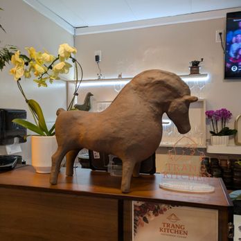 Trang Kitchen Vietnamese Cuisine - Interior - liked the horse since today is the lunar new year of the horse! - Vietnamese Near Me - Rocklin, California