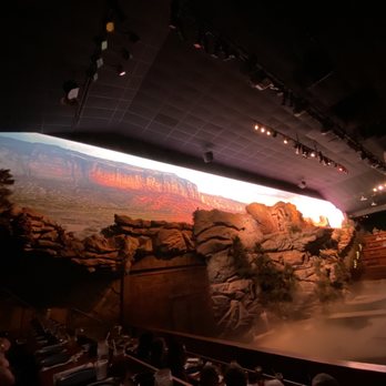 Dolly Parton's Stampede - Arena - Performing Arts Near Me - Pigeon Forge, Tennessee