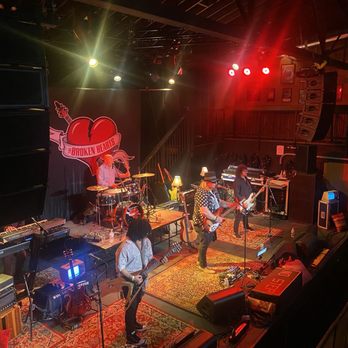 AMOS’ SOUTHEND - Updated February 2026 - 70 Photos & 76 Reviews - 1423