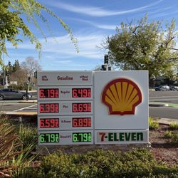 7-Eleven - 3/13/26: gasoline in NoCal broke $6/gallon!