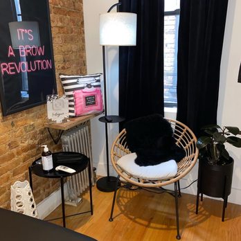 Brow Conduct - Studio seating area - Eyebrow Services Near Me - Brooklyn, New York