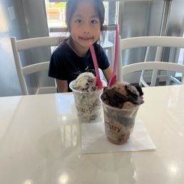 Oreo cookies and cream and brownie ice cream. Oreo cookies and cream and brownie ice cream.