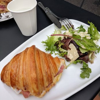 Bree'osh - Montecito - Croissant ham and eggs sandwich - Coffee & Tea Near Me - Santa Barbara, California