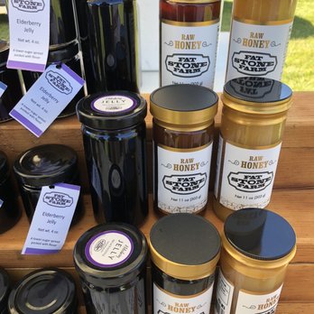 Cromwell Farmers Market - Local raw honey - Farmers Market Near Me - Cromwell, Connecticut Cromwell Farmers Market - Local raw honey - Farmers Market Near Me - Cromwell, Connecticut