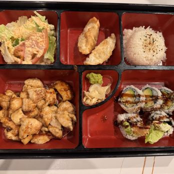 Sakura - Chicken Bento - Sushi Bars Near Me - Kapolei, Hawaii