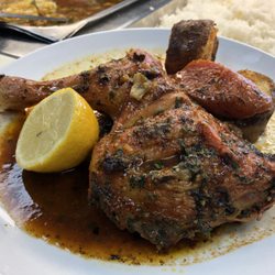 Las Carnitas Latin Food - POLLO ASADO ES NORMAL QUE ESTÉ DISPONIBLE EN EL LUNCH DE LUNES A VIERNES