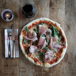 Terreno Deli - Italiensk pizza med fräscha råvaror - alltid en självklarhet på Terreno Deli