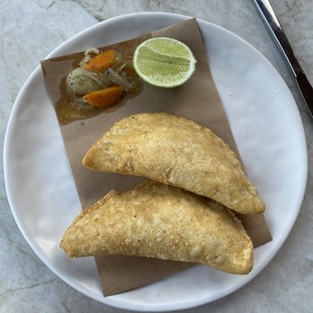 Este - PESCADILLAS - Seafood Near Me - Austin, Texas