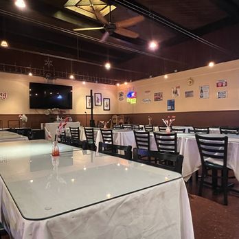 The Original Khun Dang Thai Restaurant - Inside- good for groups - Thai Near Me - Van Nuys, California