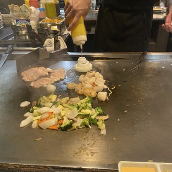 Mei Hibachi Steak House - Cooking - Japanese Near Me - Hackensack, New Jersey