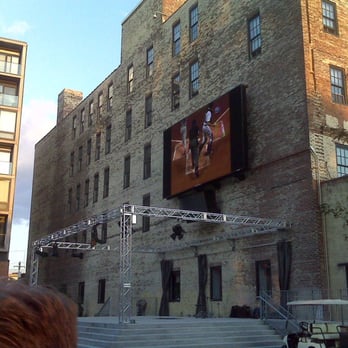 The Piazza - Jumbo-tron - Apartments Near Me - Philadelphia, Pennsylvania The Piazza - Jumbo-tron - Apartments Near Me - Philadelphia, Pennsylvania