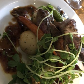 Clock Tower Inn Pub & Bistro - Bistros Near Me - Strathroy, Ontario