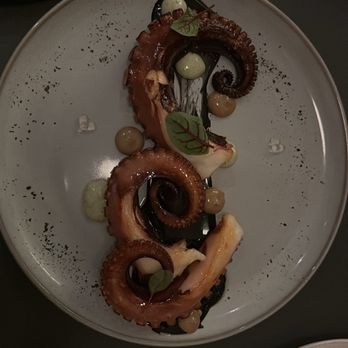 ēst Restaurant - Charred Octopus - French Near Me - Toronto, Ontario ēst Restaurant - Charred Octopus - French Near Me - Toronto, Ontario