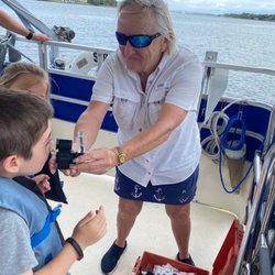 Sunshine Wildlife Boat Tours - Captain Nancy and the discovery scopes