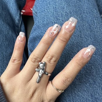HERA Nails & Spa - $95 full set acrylics - Nail Salons Near Me - Redmond, Washington