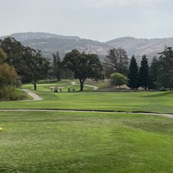 Napa Golf Course - Pretty hole!
