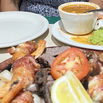 Del Pueblo Mexican Restaurant - Fajita and shrimp brochette - Mexican Near Me - Houston, Texas Del Pueblo Mexican Restaurant - Fajita and shrimp brochette - Mexican Near Me - Houston, Texas