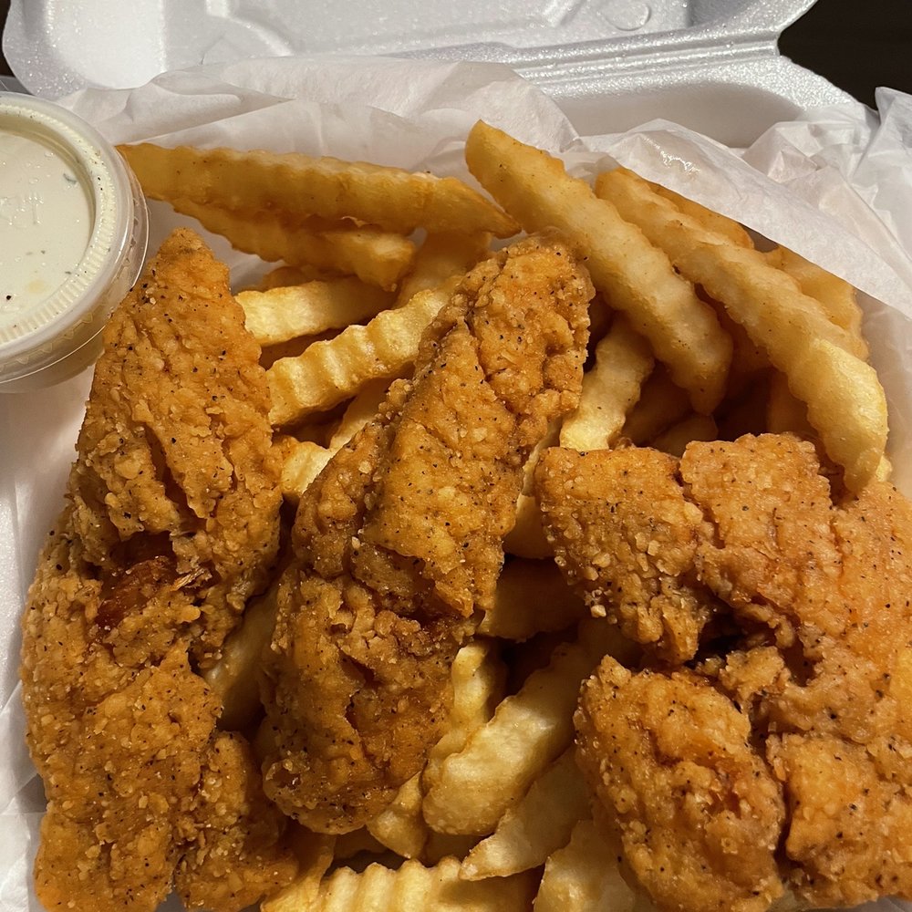 J's Drive-In - Chicken strips basket - Burgers Near Me - Porterville, California J's Drive-In - Chicken strips basket - Burgers Near Me - Porterville, California