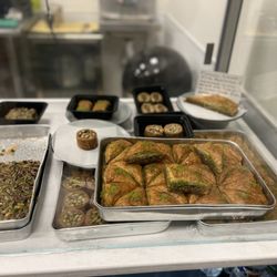 Amora Cafe - Baklava's