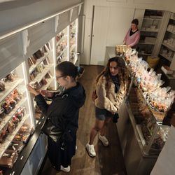 Dumon Chocolatier