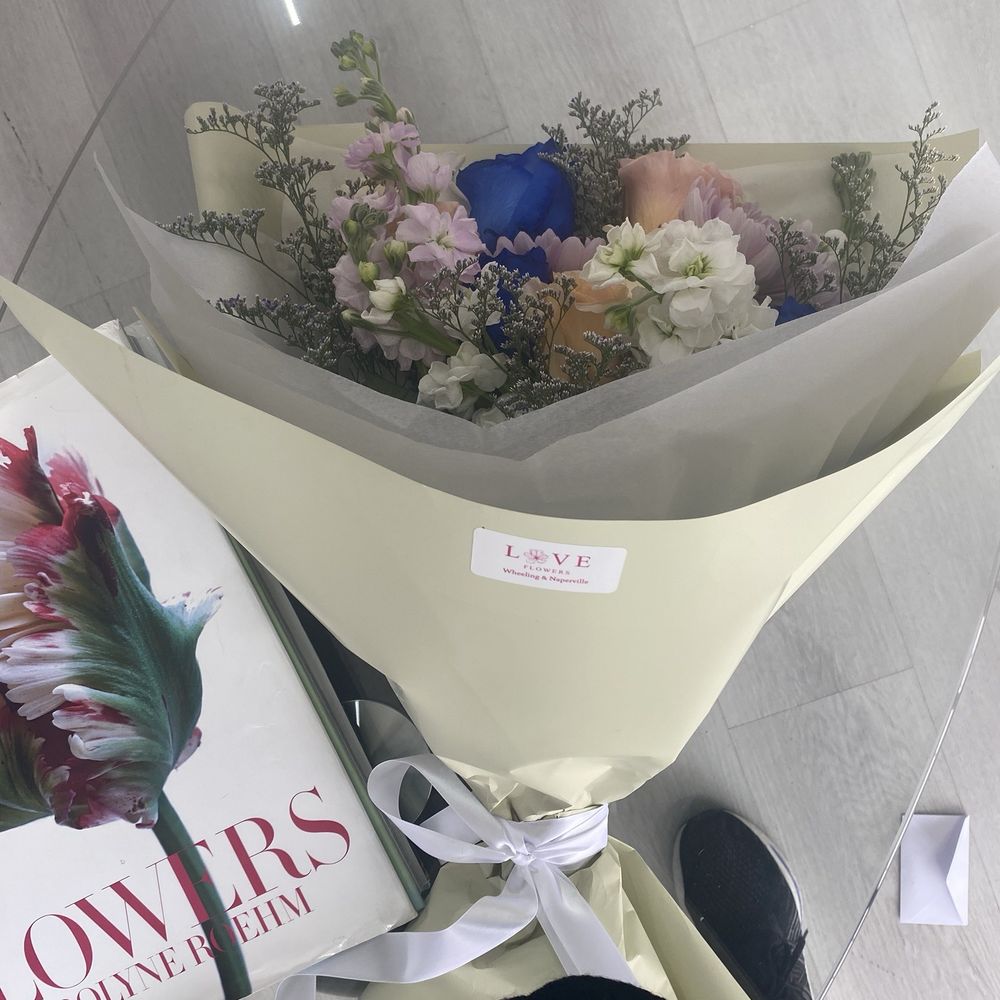 Love Flowers Wheeling  - Florists Near Me - Wheeling, Illinois