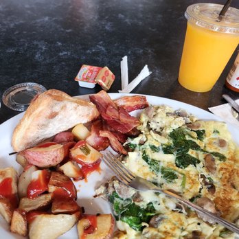 Roma Caffe & Bar - This was amazing. So tasty. Wonderful staff. Peaceful Best spinach and mushroom omelet I ever had. Clean and bright. - Coffee & Tea Near Me - Richmond, California