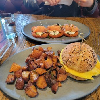 Oliver's Astoria - Bougie BEC and loaded hash browns - New American Near Me - Astoria, New York Oliver's Astoria - Bougie BEC and loaded hash browns - New American Near Me - Astoria, New York