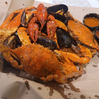 The Lucky Crab - Blue crab, snow crab, mussels, crawfish, Crack sauce, spicy sauce, fortune cookie. - Seafood Near Me - Las Vegas, Nevada The Lucky Crab - Blue crab, snow crab, mussels, crawfish, Crack sauce, spicy sauce, fortune cookie. - Seafood Near Me - Las Vegas, Nevada