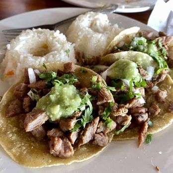 La Parrilla - 4 skirt steak tacos - Mexican Near Me - Cancún, ROO La Parrilla - 4 skirt steak tacos - Mexican Near Me - Cancún, ROO