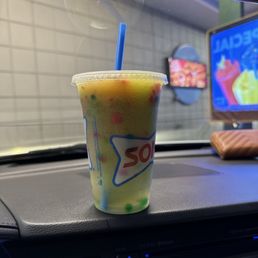 Supposed to be the new gorilla pickle slushy by itself and I ordered a strawberry cheesecake, cream cooler, not a strawberry cream cooler. Supposed to be the new gorilla pickle slushy by itself and I ordered a strawberry cheesecake, cream cooler, not a strawberry cream cooler.