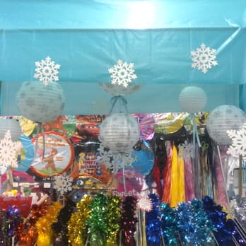 Party Warehouse - Snowflakes - Party Supplies Near Me - Tracy, California Party Warehouse - Snowflakes - Party Supplies Near Me - Tracy, California