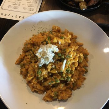 Bosscat Kitchen & Libations - Crab pasta - New American Near Me - Irvine, California
