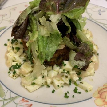 Restaurant de la Tour - Salad - French Near Me - Paris, 75 Restaurant de la Tour - Salad - French Near Me - Paris, 75